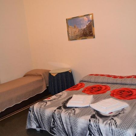 ローマ ブッキング ハウス Bed & Breakfast エクステリア 写真